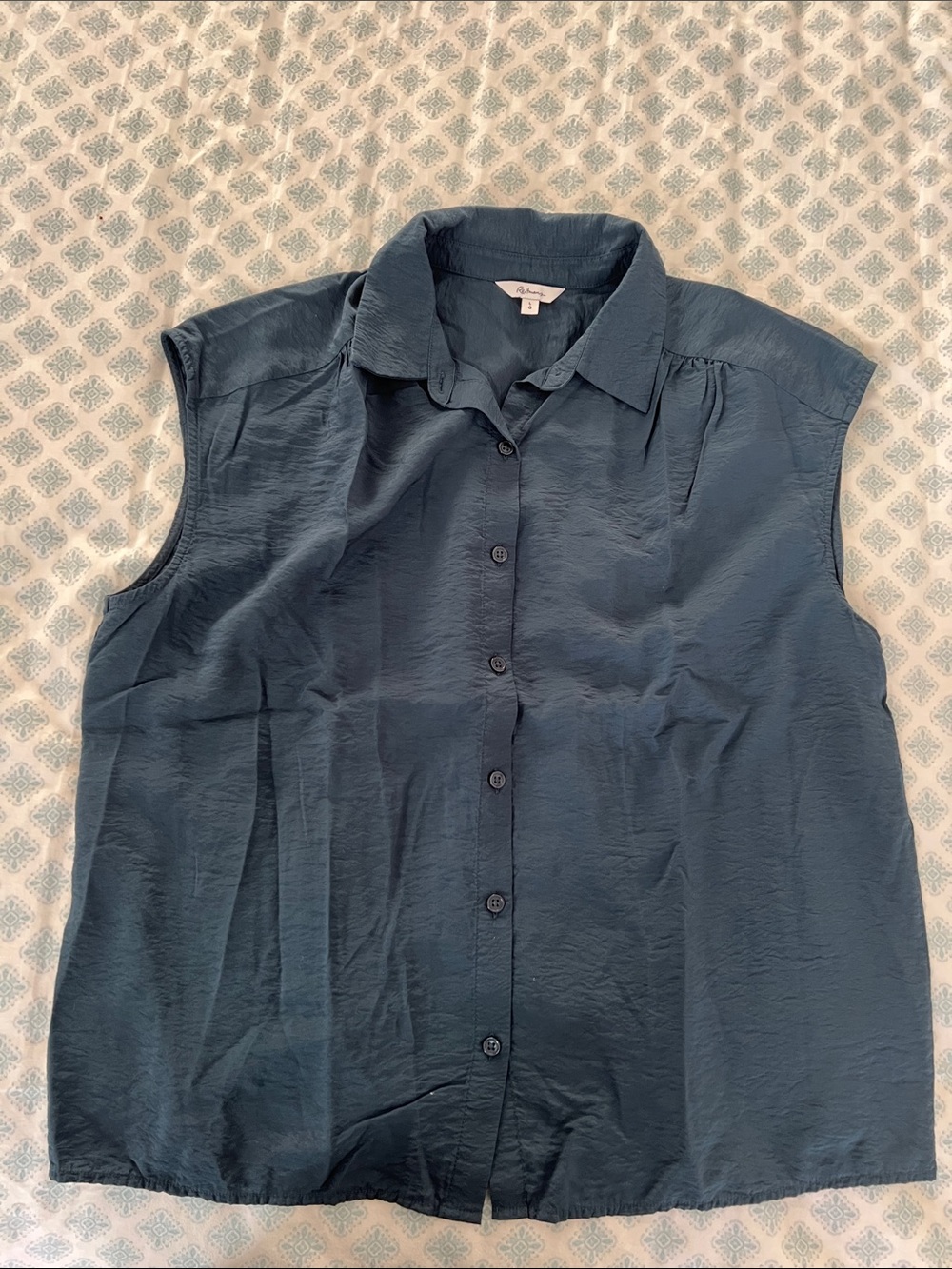 Reitmans Dark Blue Sleeveless Button-Down Blouse